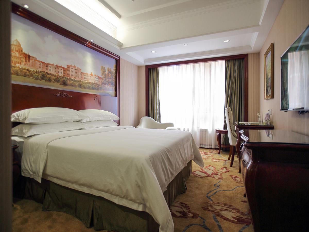 Vienna International Hotel Shenzhen Diwang South Bao'An Road Exterior photo