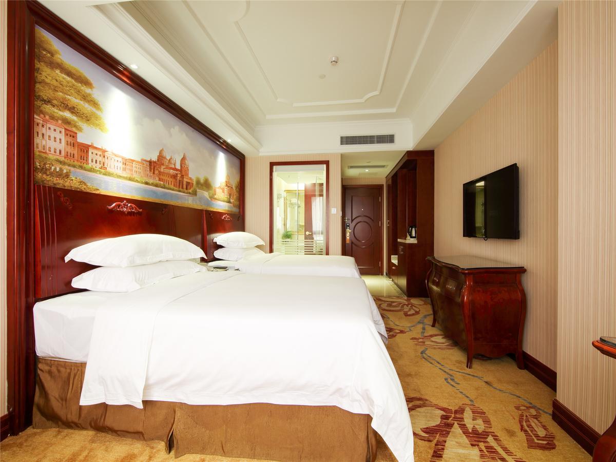 Vienna International Hotel Shenzhen Diwang South Bao'An Road Exterior photo