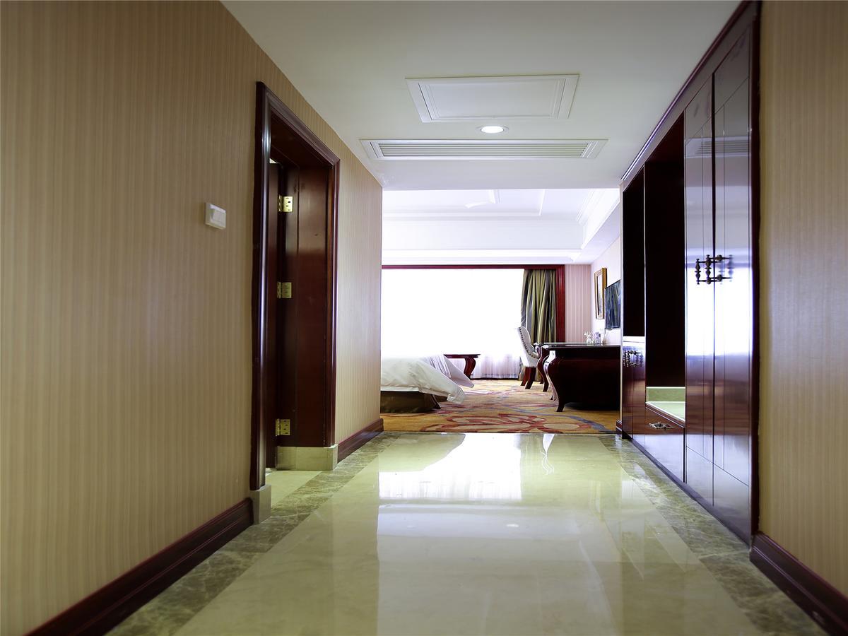 Vienna International Hotel Shenzhen Diwang South Bao'An Road Exterior photo